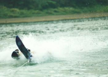 �E�H�[�^�[�X�L�[�r�M�i�[