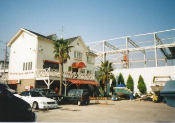 IZUMI�}���[���N���u�n�E�X